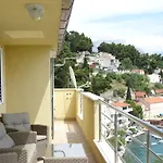 6-pax On The - Floor, Great Sea View, Parking Ensured Mimice