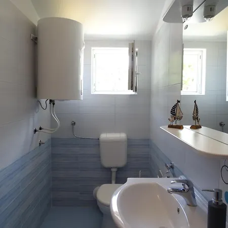 6-pax On The - Floor, Great Sea View, Parking Ensured Apartamento *