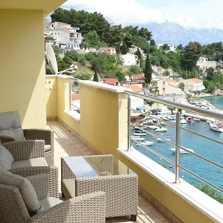 6-pax On The - Floor, Great Sea View, Parking Ensured Apartamento Mimice