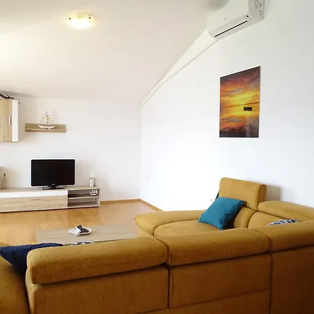 Lejlighed 6-pax On The - Floor, Great Sea View, Parking Ensured Mimice