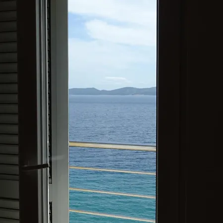 Apartamento 6-pax On The - Floor, Great Sea View, Parking Ensured Mimice
